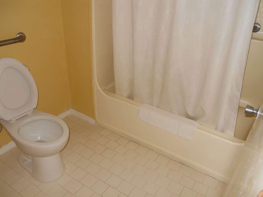 Americas Best Inn - Savannah I-95 Georgetown الغرفة الصورة